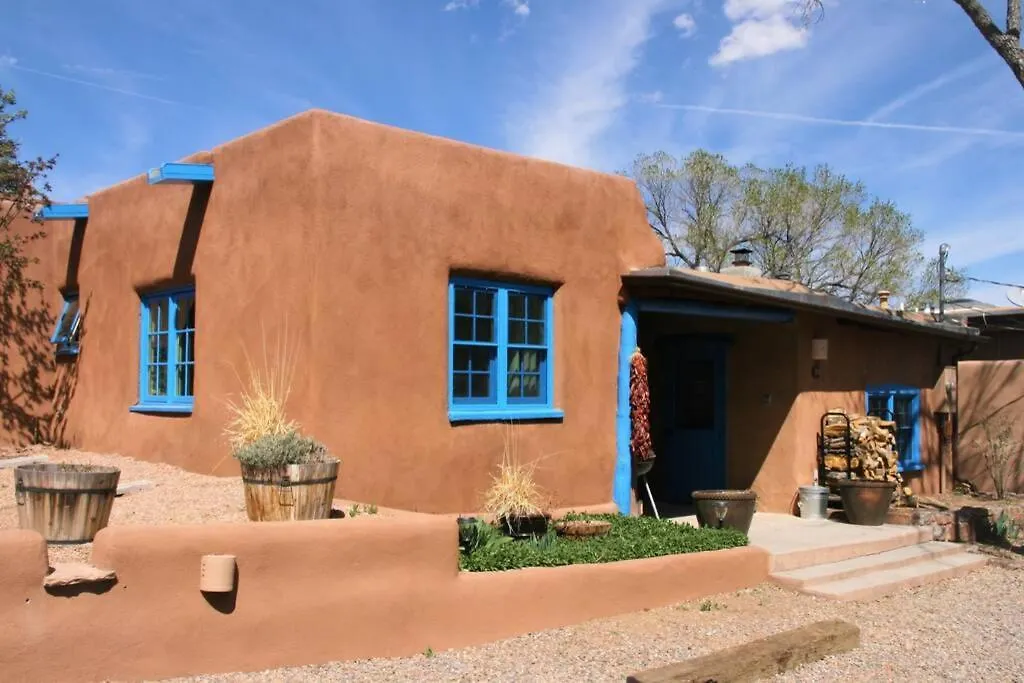 Charming Casita- Family Getaway-1