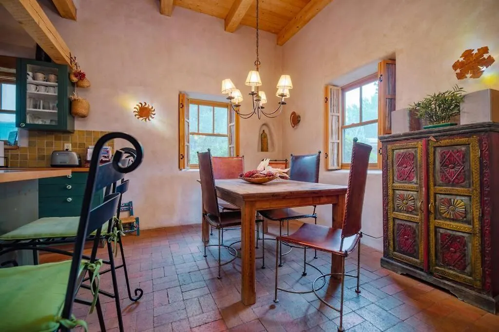Casa Buena Suerte- Near Plaza- Quiet- Patio- 2 Br-1