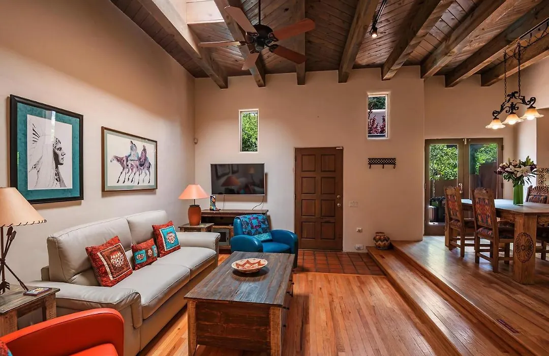 Alegre - Darling Vacation Home, Walk To The Plaza-1