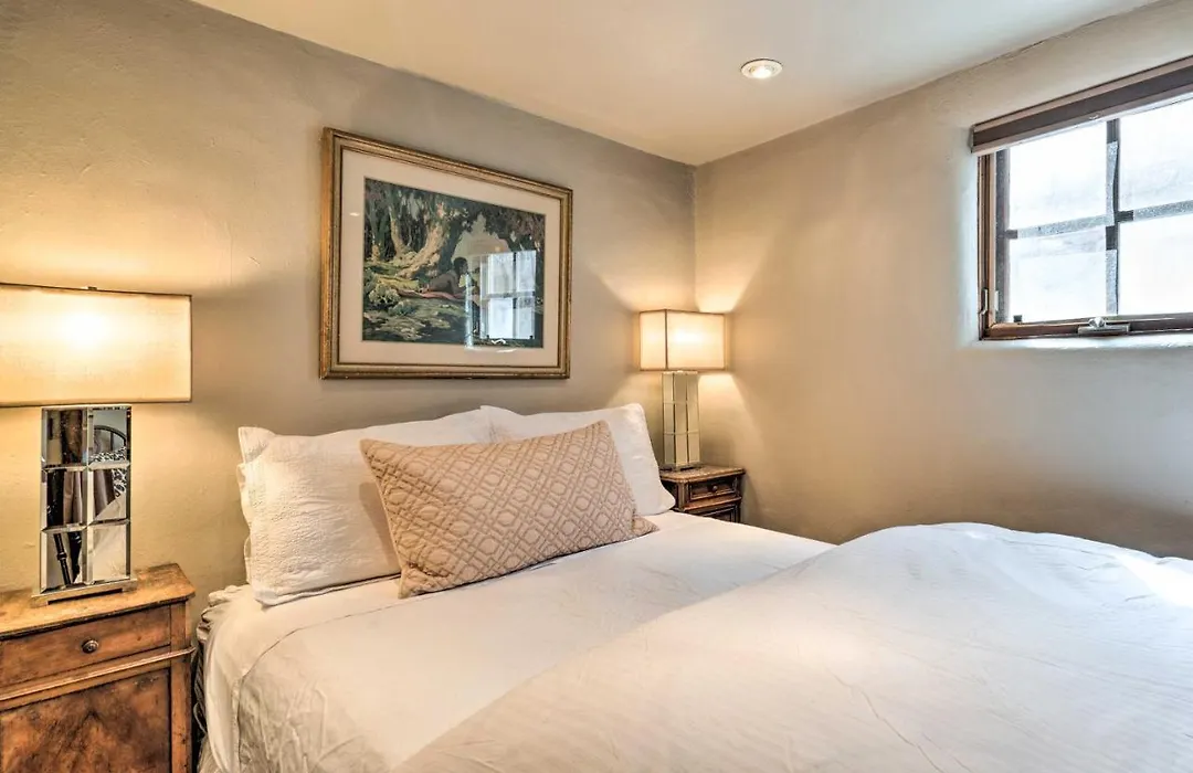 Chic Adobe-Style Bungalow In Historic Santa Fe!-1