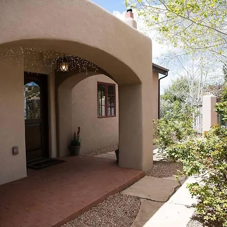 Sun And Ski! Beautiful, Downtown, On 1.5 Acres!-3