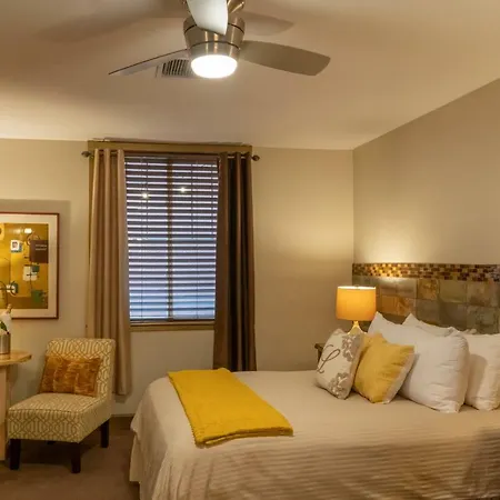 Luxx Boutique Hotel-2