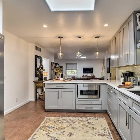 Modern Condo W/ Santa Fe Charm 1 Mi To Plaza-2